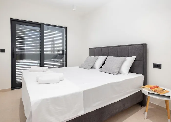 Silva Maris Apartment Makarska